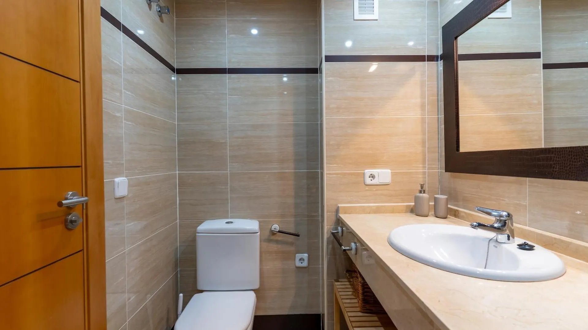 Brisas Almerimar R&R El Ejido 0*,