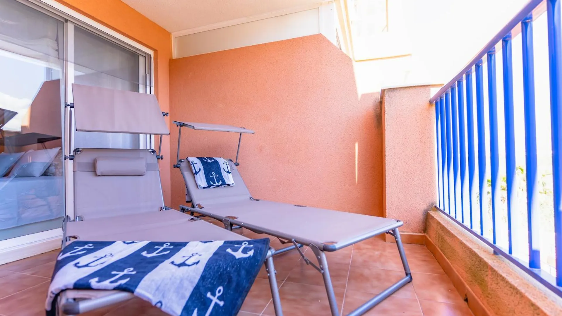 Brisas Almerimar R&R El Ejido 0*,